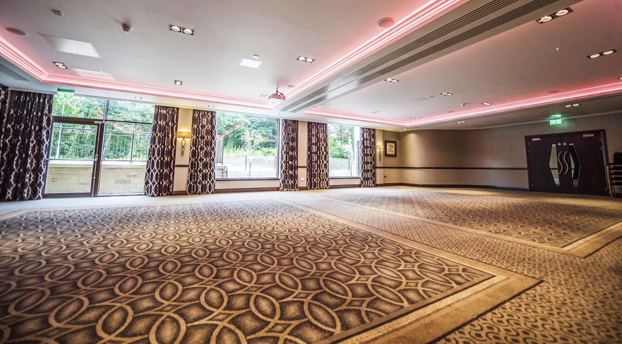 Parklands Hotel & Country Club Newton Mearns Esterno foto