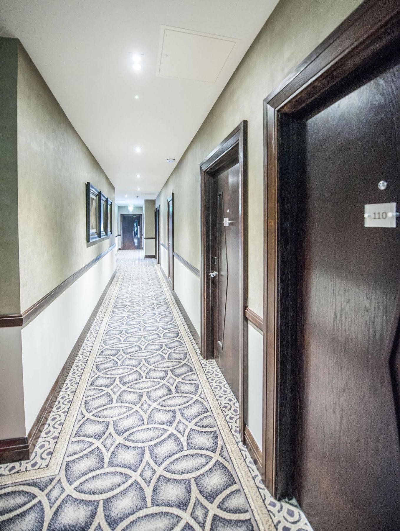 Parklands Hotel & Country Club Newton Mearns Esterno foto